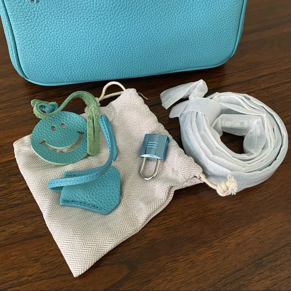 Turquoise Mini 20 Pebble Leather Lock Key Belted Satchel Bag Crossbody S14/B1 - Picture 5 of 13